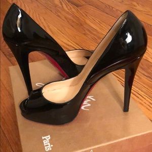Christian Louboutin Very Prive Patent Peep Toe